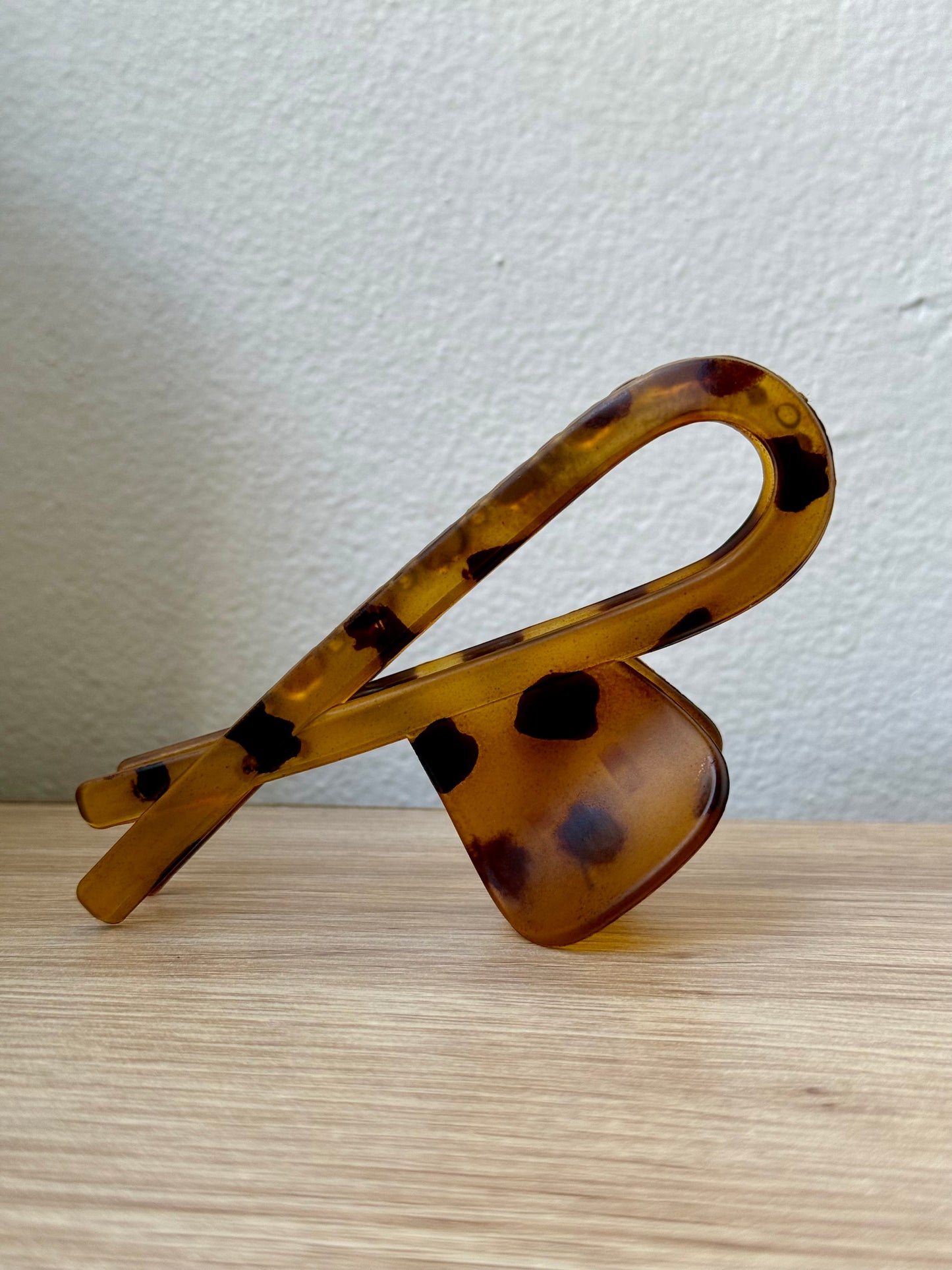 Cora Clip