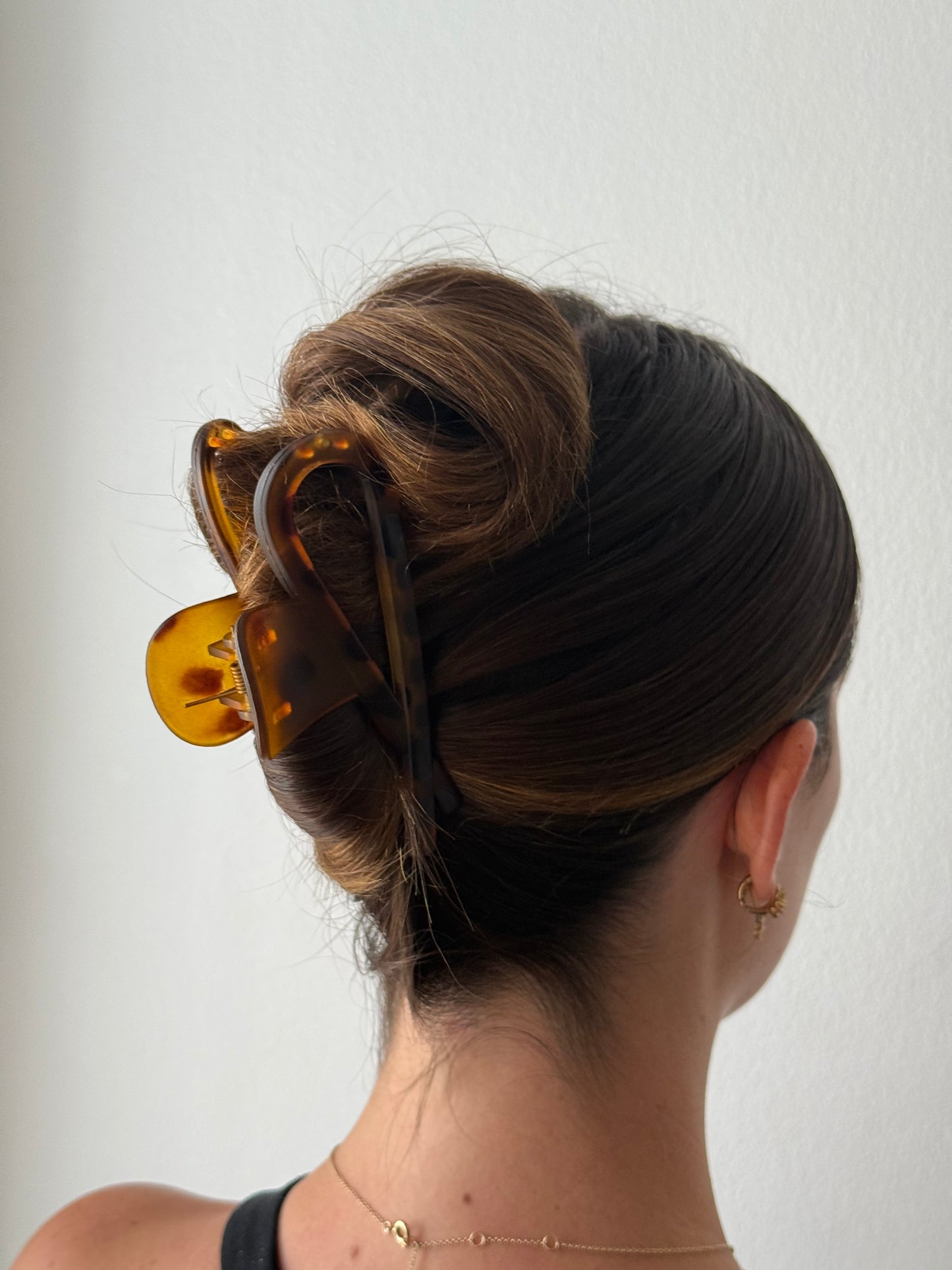 Cora Clip