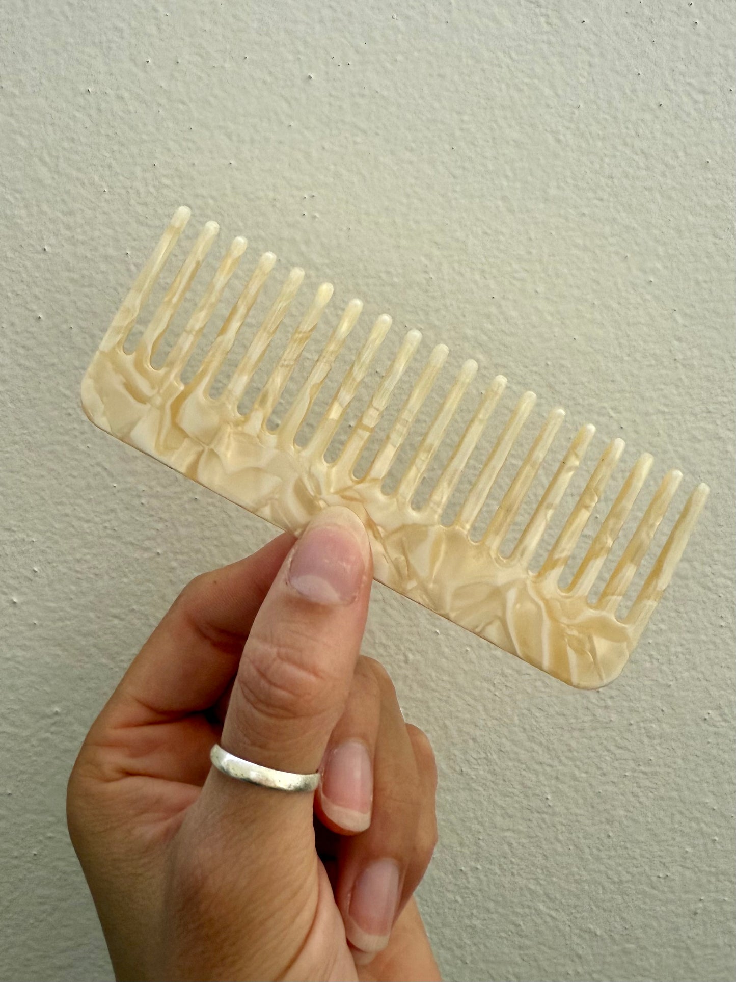Zara Comb