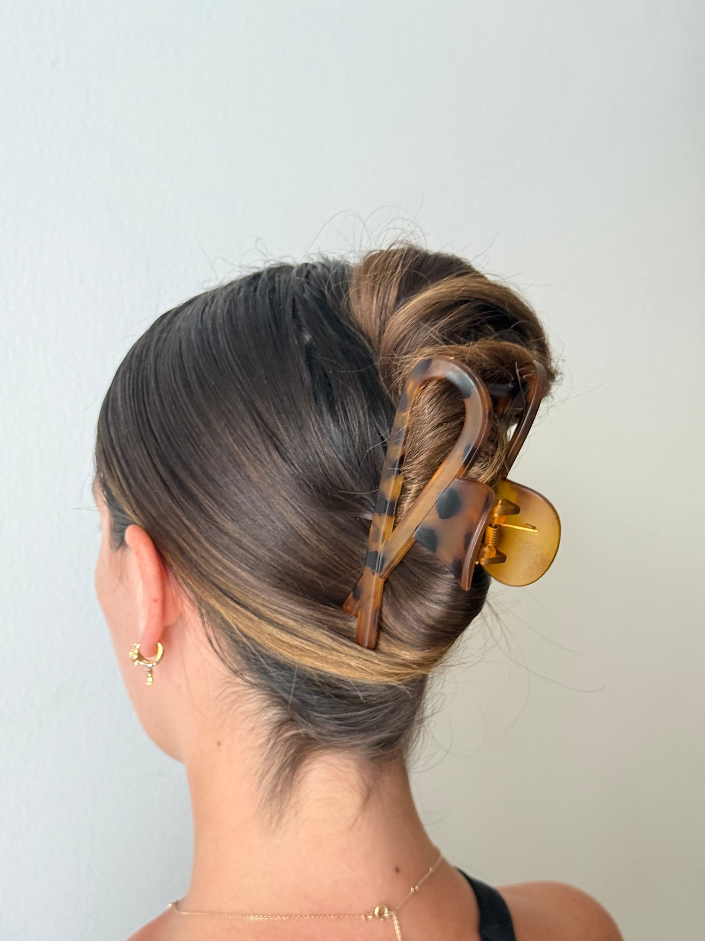 Cora Clip