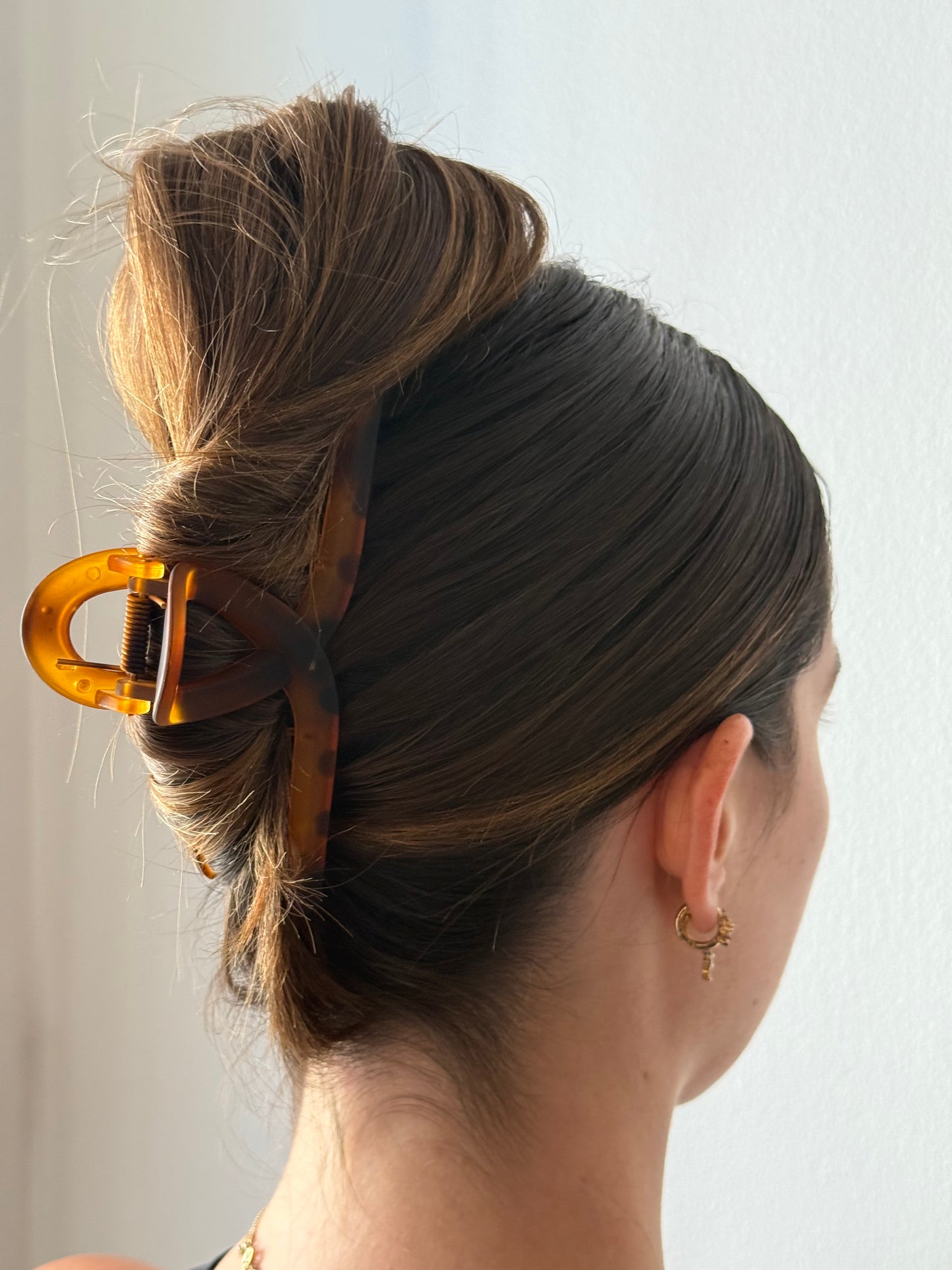 Vera clip